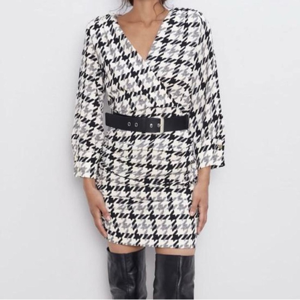 Zara Black and White soft Houndstooth Dress w belt